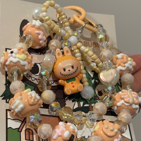 LABUBU THE MONSTER KEYCHAIN - Picture 3 of 5